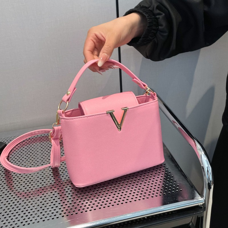 Women'S Shoes Louis Vuitton - 럭셔리 여성용 토트백, 시크한 V자형 세련된
