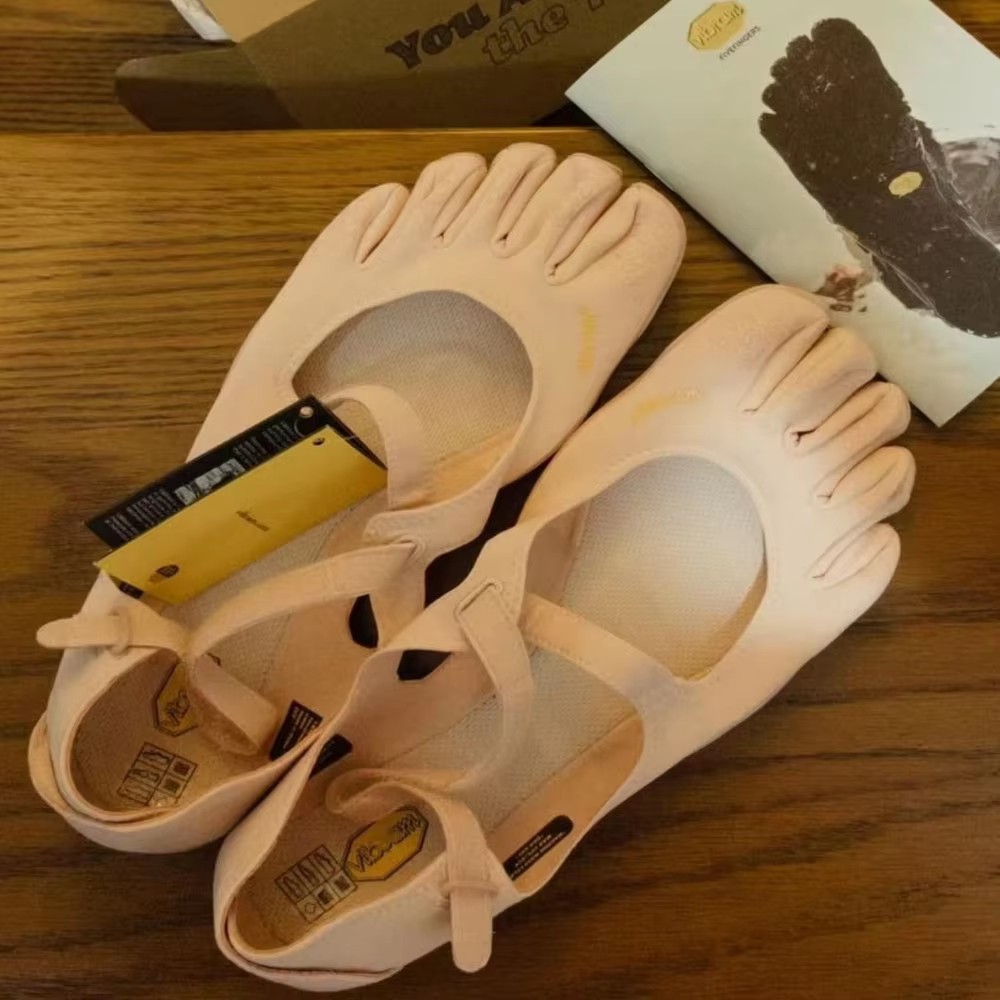 가볍고 통기성이 뛰어나며 빠르게 건조되는 5발가락 V- - Women'S Shoes Louis Vuitton 리뷰 및 가격