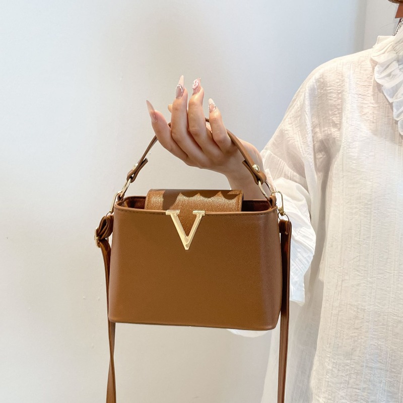 럭셔리 여성용 토트백, 시크한 V자형 세련된 PU 가죽 - Women'S Shoes Louis Vuitton 리뷰 및 가격