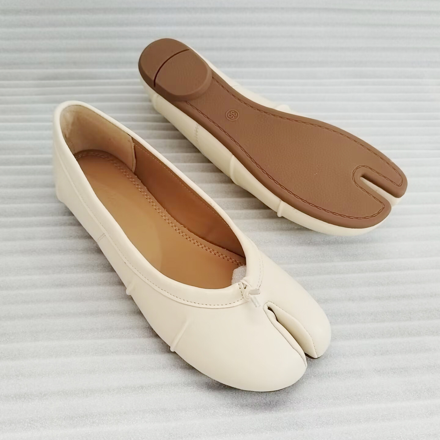 새로운 스플릿 토 플랫 슈즈 여성 레트로 발레 플랫 캐 - Loafer Flat Women 리뷰 및 가격